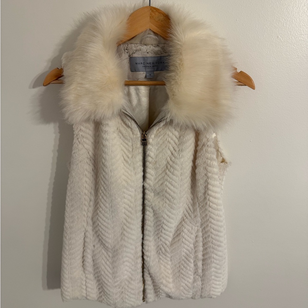 Marc New York white fur vest